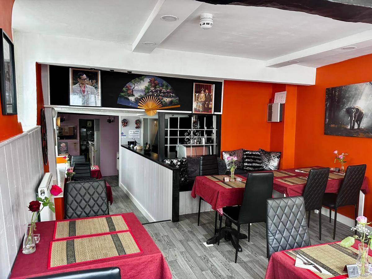 36 Heritage House Кингтон Экстерьер фото